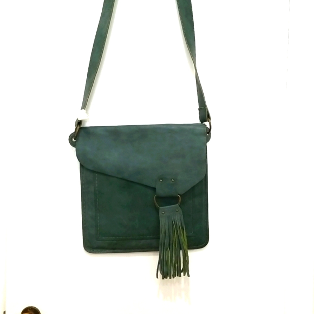 Leather Green Fringed Hippie Boho Peasant Crossbody Purse NWOT - Picture 4 of 9